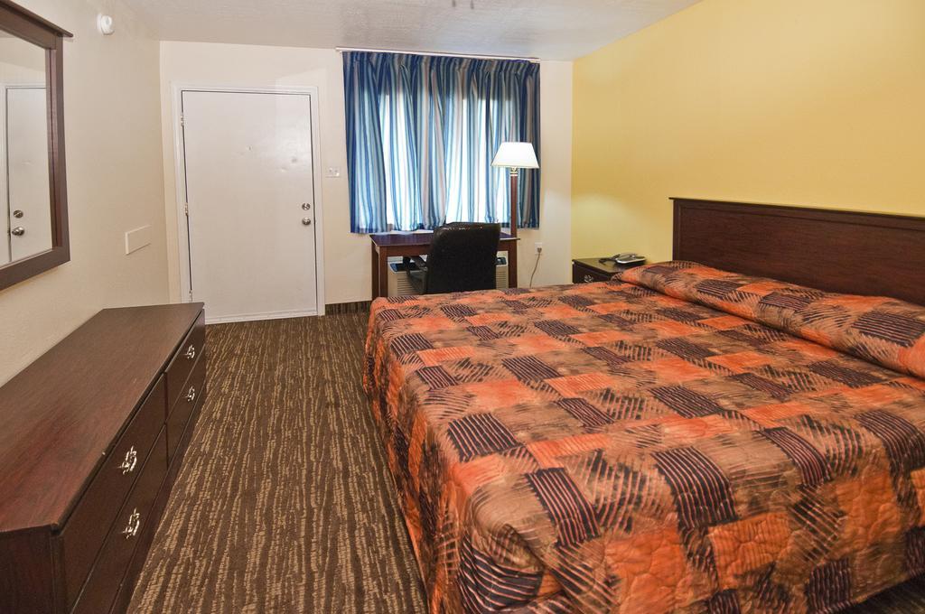 Jonathan'S Inn Groves Екстер'єр фото
